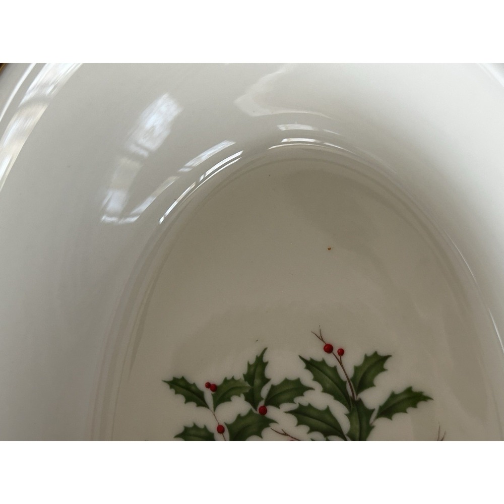 Lenox Holiday Holly Berry Oval 10 1/4" & 8.5"SERVING BOWL 24K Rim Lot Of 2 - Picture 4 of 13